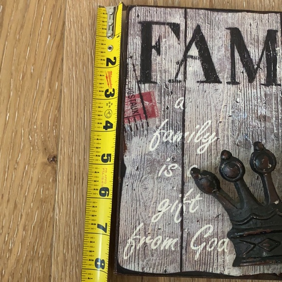 Family crown wall plaque (boutique) - Picture 5 of 7